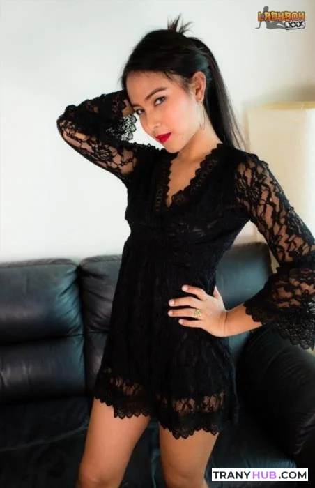 Bell's Lovely Debut - Asian Ladyboy Solo Clip
