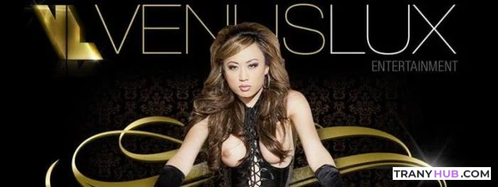 Venus Lux - Cookie Cream Sandwich Shemale Threesome